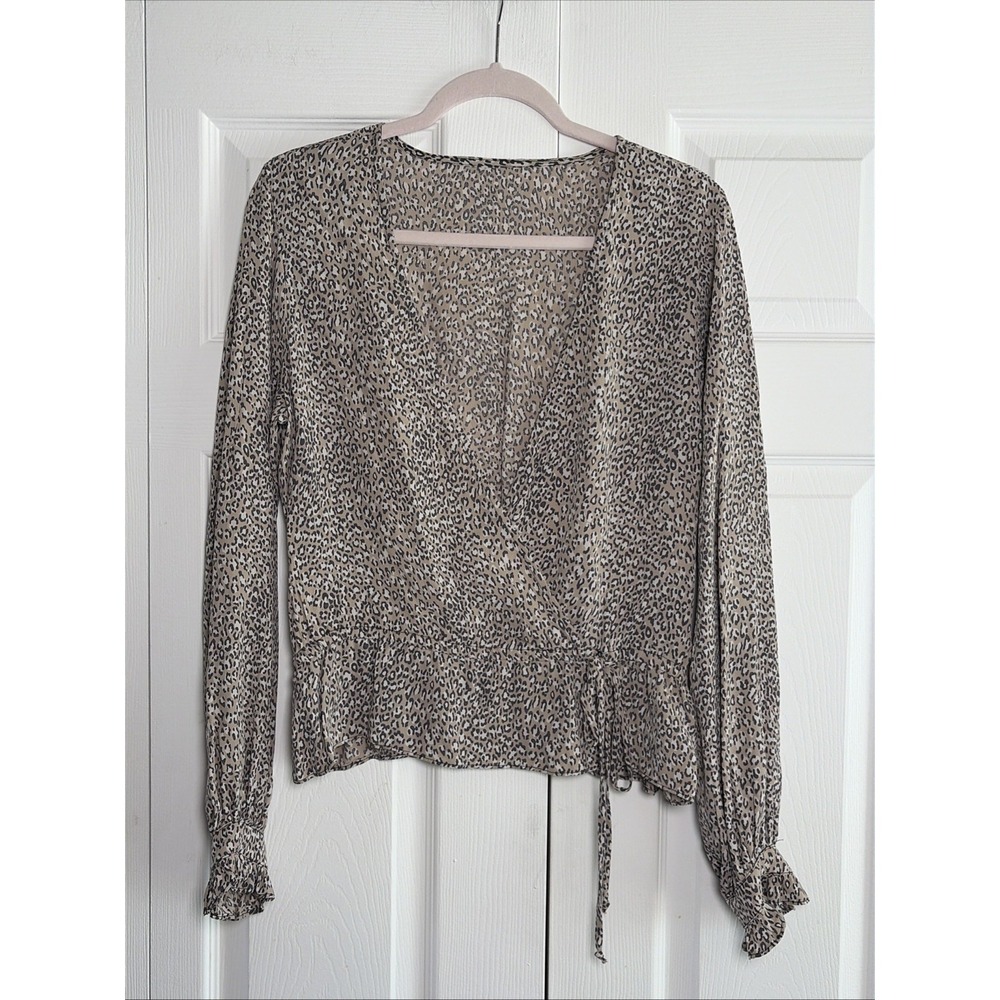 Blue Life Leopard Wrap Blouse Womens Size L‎ Tan Animal Print Faux Wrap V Neck